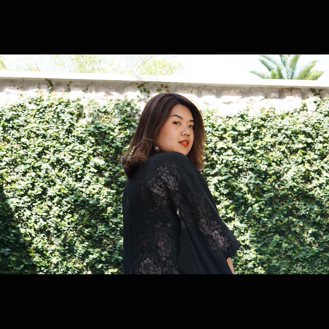 Customer wearing Sumo Vintage